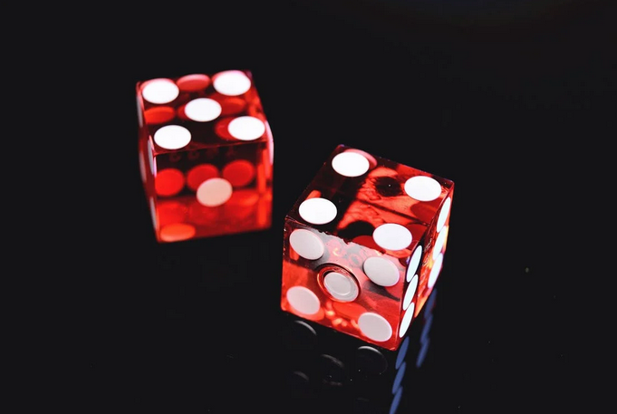 red dices